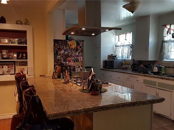 2nd image of 14627 La Pluma Dr
