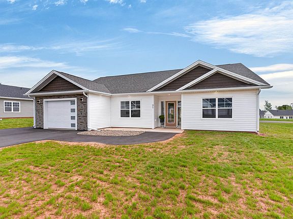 3rd image of 31 Loggie Dr