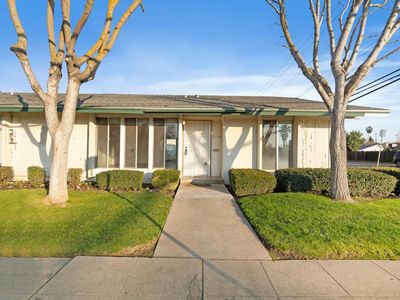 198 W Barstow Ave APT A, Fresno, CA, 93704