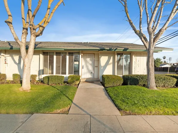 198 W Barstow Ave APT A, Fresno, CA 93704
