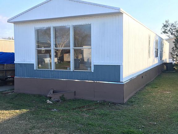 2nd image of 850 Stone St Trailer 209