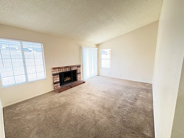 3901 Broadriver Dr — Photo 7