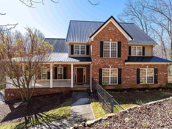 3rd image of 8560 Pine Mountain Rd