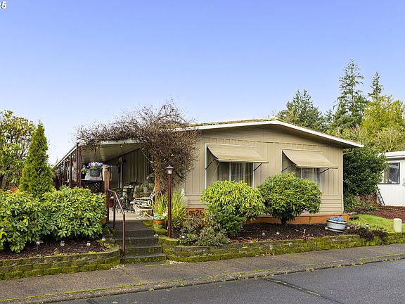 2nd image of 11526 SW Royal Villa Dr