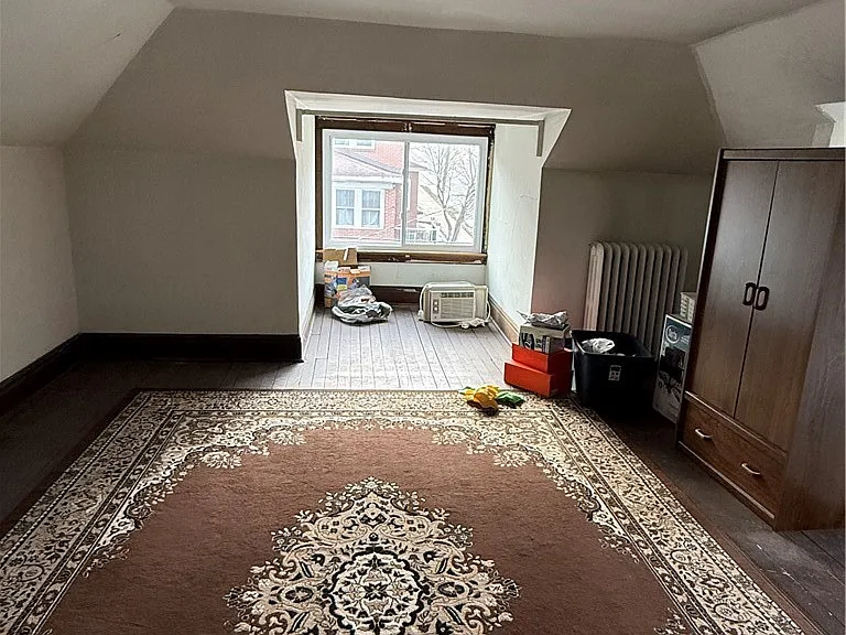 235 Center Ave — Photo 7