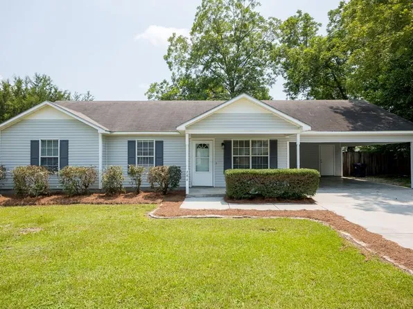 286 Beaver St, Ray City, GA 31645