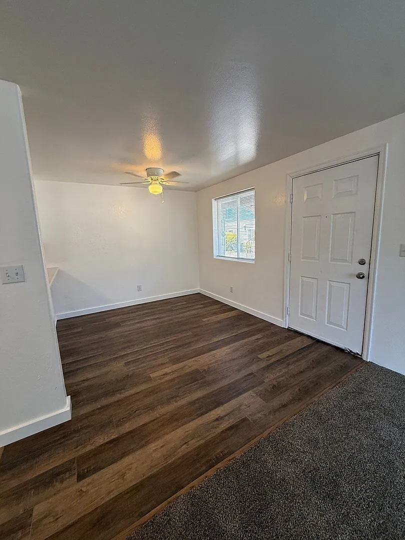 754 N Riverside Ave — Photo 3