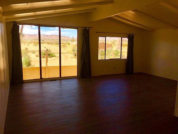 4th image of 56496 Starlight Mesa Dr