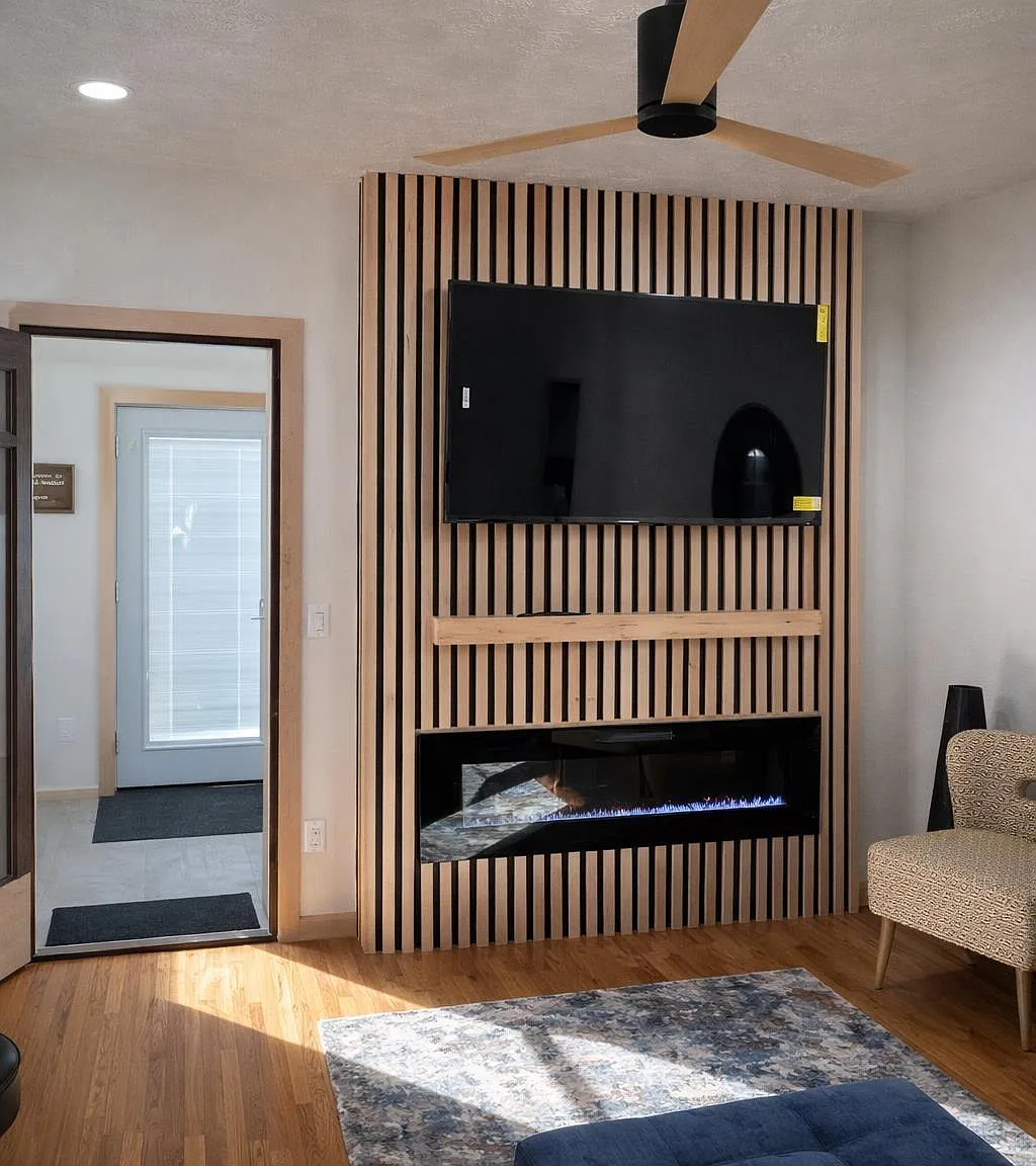 2 bed, 942 sqft, $1,600 — Photo 2