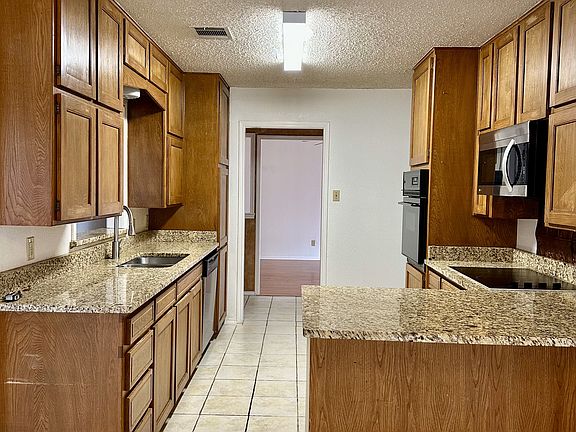2nd image of 308 Dove Creek Trl