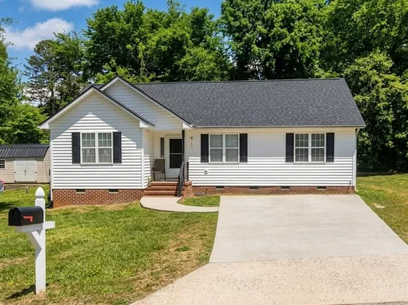 2708 Grimsley St, Greensboro, NC 27403