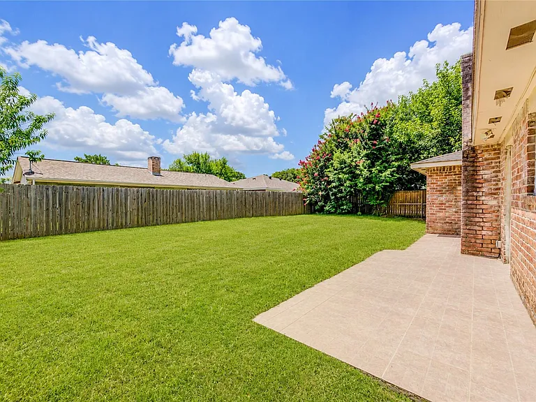 9915 Towne Tower Ln — Photo 22