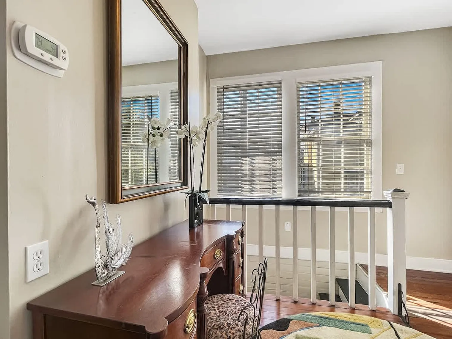 2 bed, 1.0 bath, 893 sqft, $2,874 — Photo 2