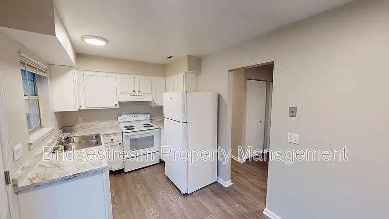 1 bed, 1.0 bath, $850 — Photo 3