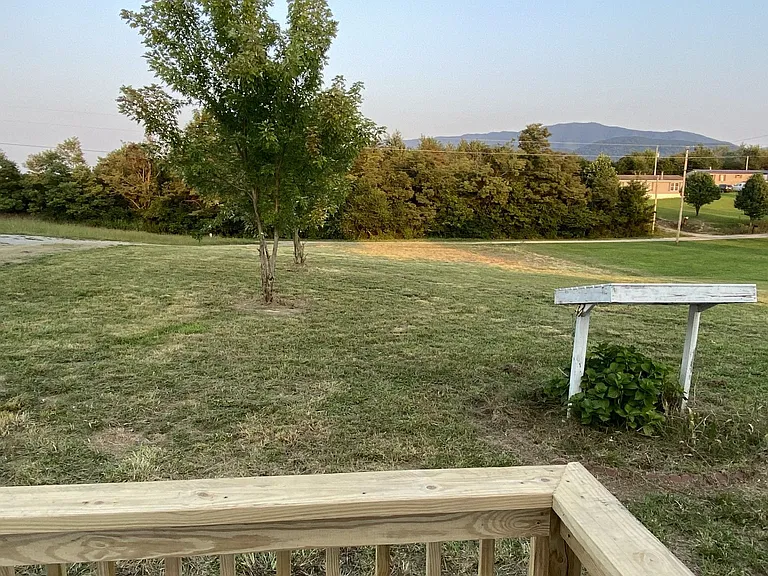 205 Burnett Chapel Ln — Photo 2