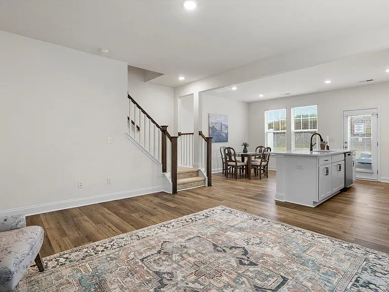 74 Amaryllis Ln — Photo 14
