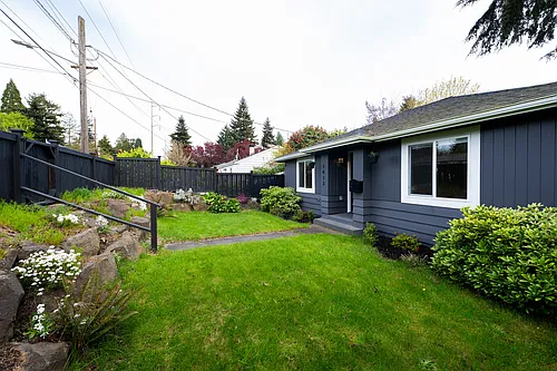 1413 SW Cambridge St Photo 1
