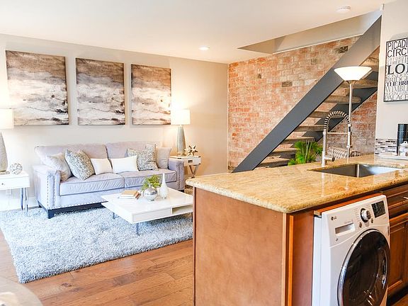5th image of 1306 Shawn Dr Unit 2
