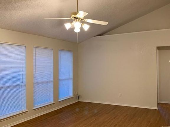 5th image of 10220 Maria Dr