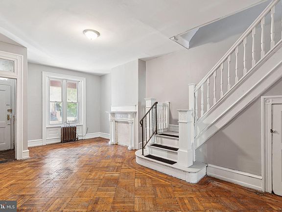 3rd image of 1225 W Tioga St