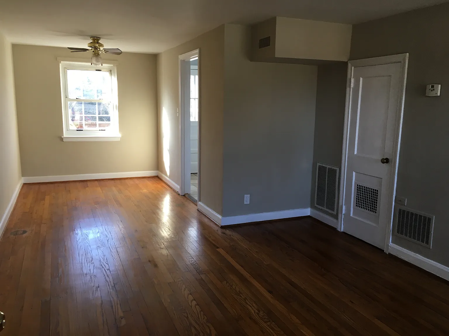 2 bed, 800 sqft, $995 — Photo 3