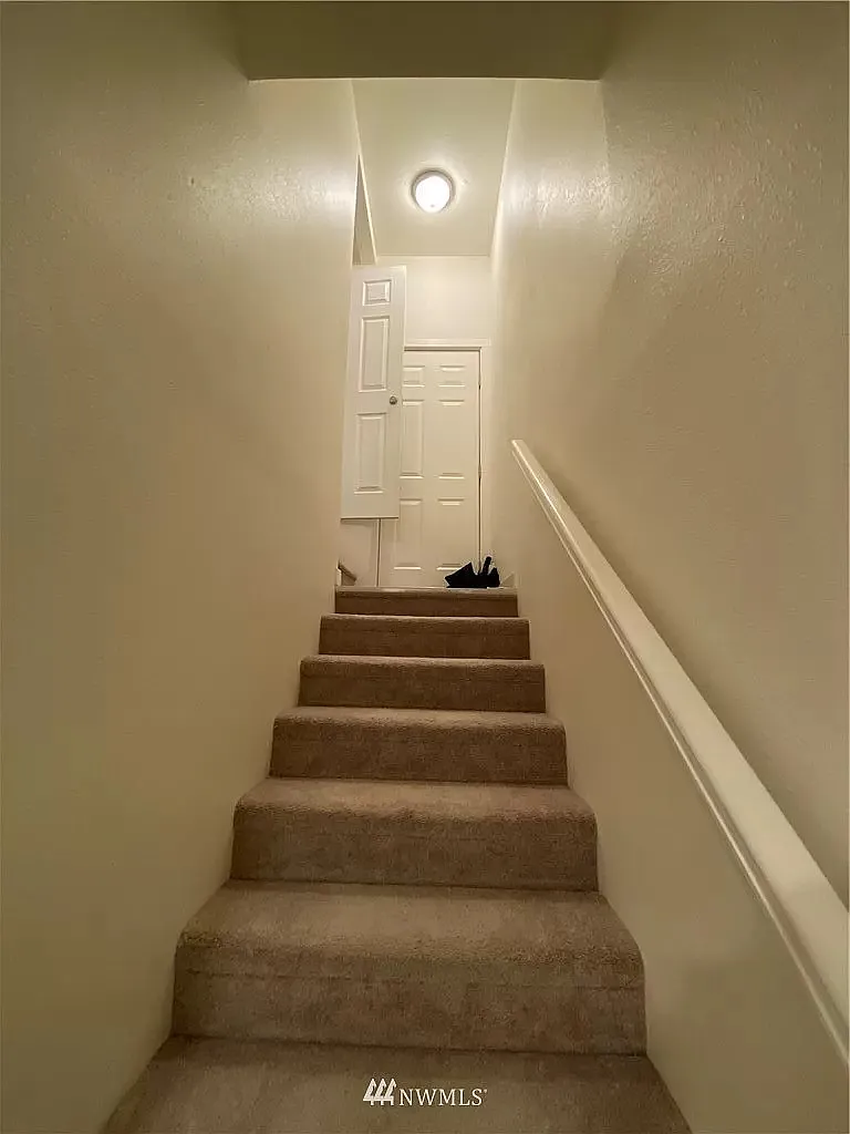 2 bed, 751 sqft, $1,850 — Photo 4