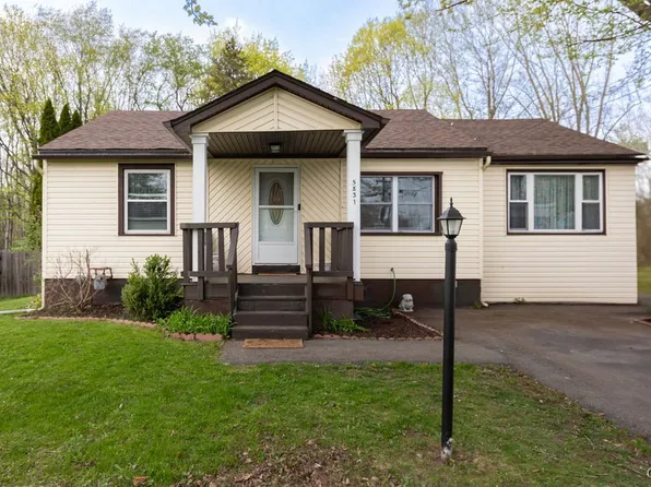 5831 Reis Dr, Cicero, NY 13039