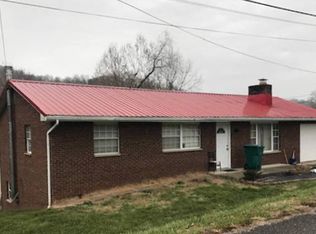 149 Pine Dr, Poca, WV 25159