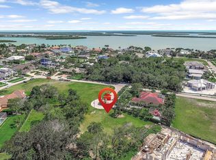 965 Leo Ct, Marco Island, FL 34145