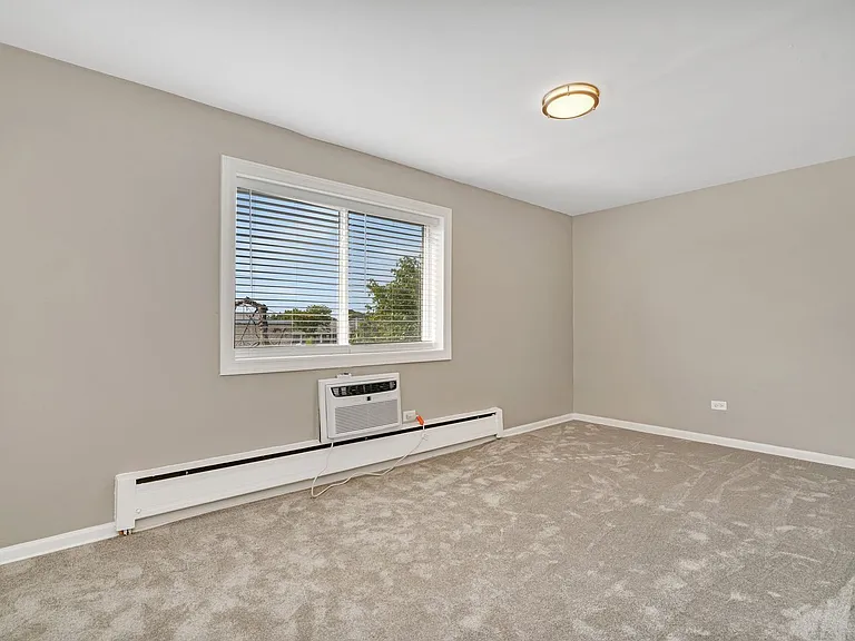 Parkside Apartments — Photo 40