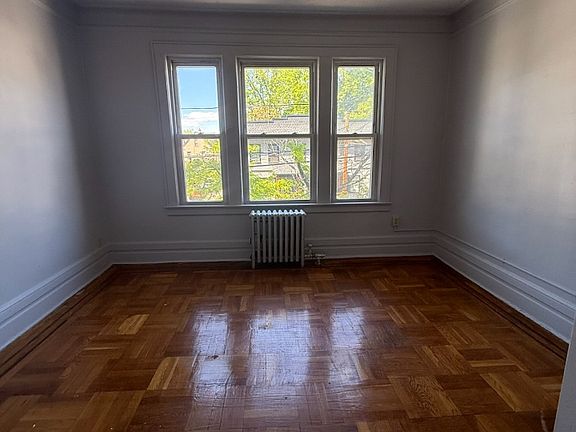 3rd image of 32 Kenmore Ave #R2