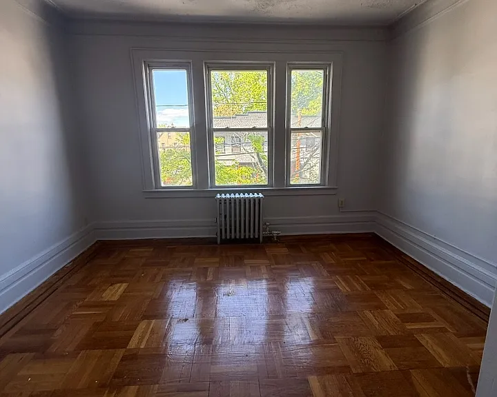 32 Kenmore Ave #R2 — Photo 3