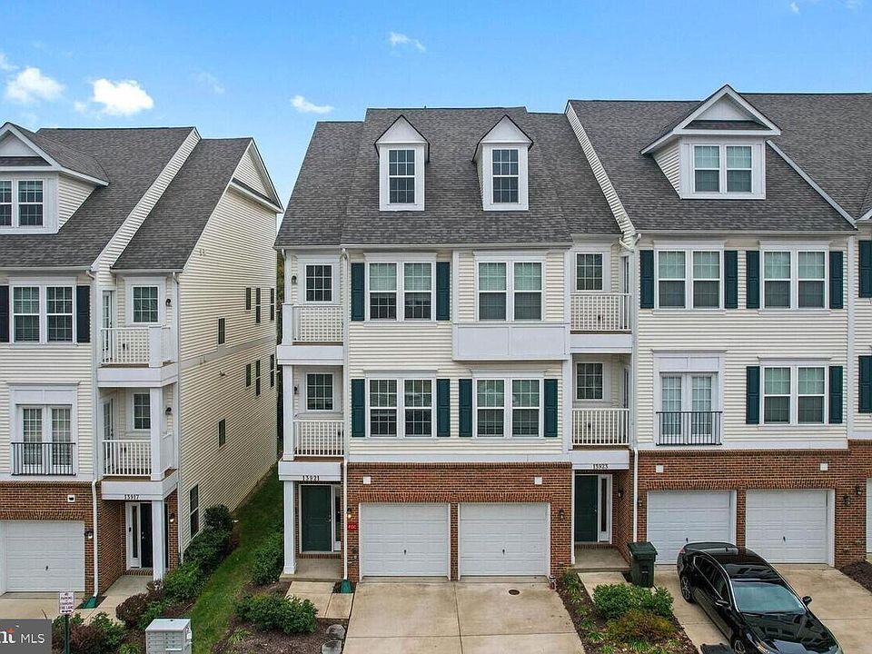 2nd image of 13956 Hollow Wind Way