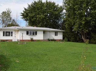 145 N Norden Rd, Oregon, OH 43616