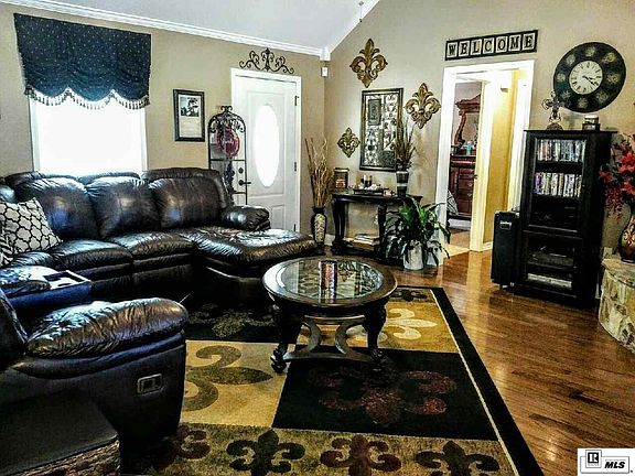 5th image of 230 S Martin Ln