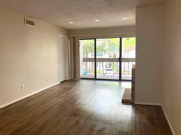 12100 Melville Dr #412 — Photo 11