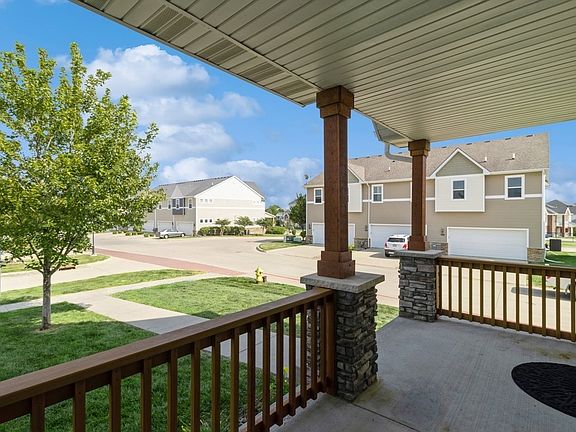 2nd image of 120 Cambridge Dr