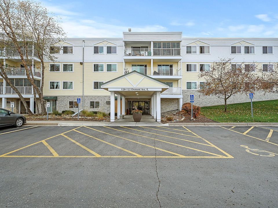 1st image of 132 Demont Ave E APT 334