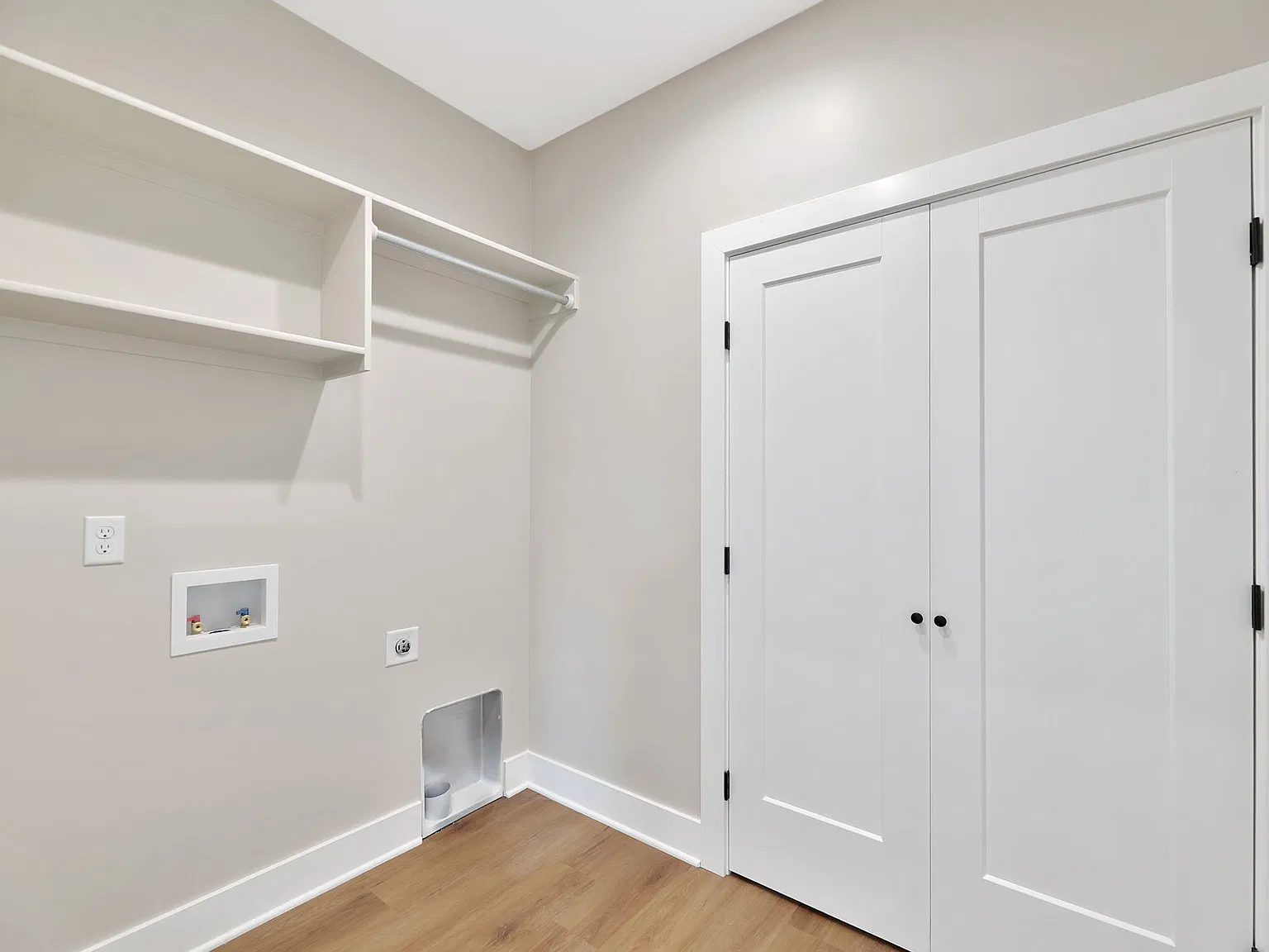 327 Turnpike Road - Unit... — Photo 2