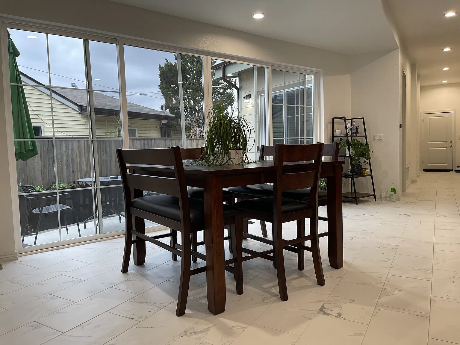 6641 Hooker St — Photo 4