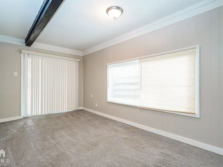 10 Oakwood Dr — Photo 13