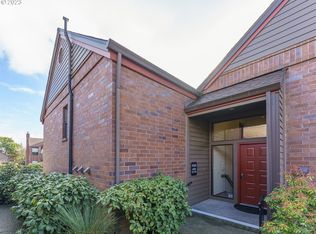 15525 SW 114th Ct UNIT 33, Tigard, OR 97224