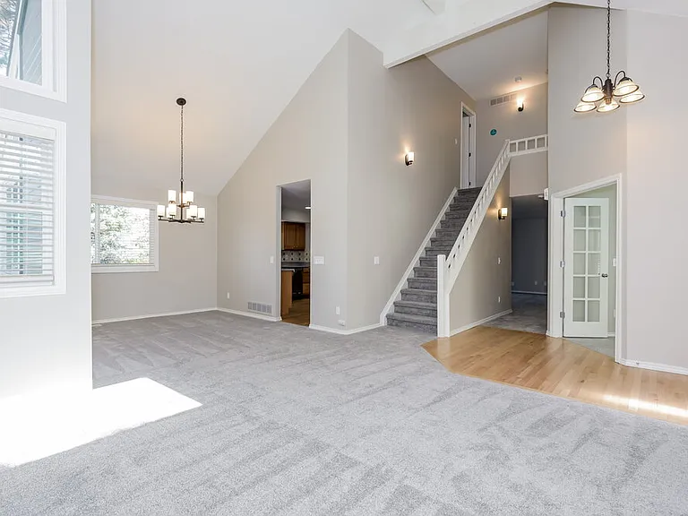 7918 Berkshire Ln — Photo 6