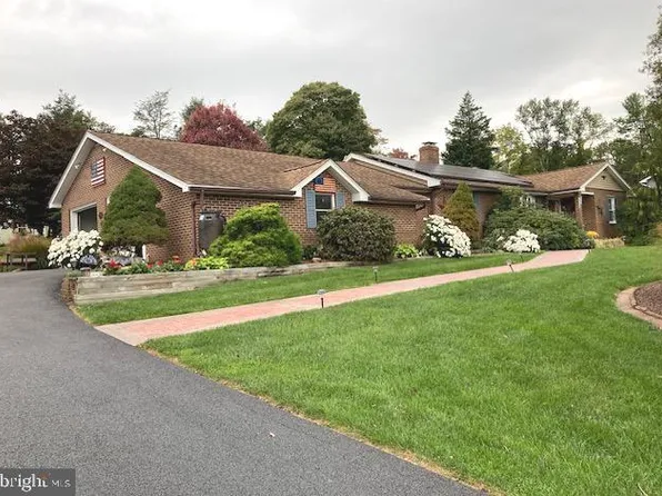 5708 Woodlyn Rd, Frederick, MD 21703
