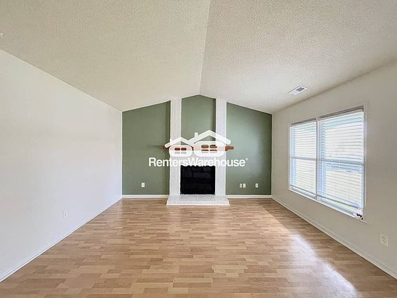 5th image of 1340 Woodbridge Trl