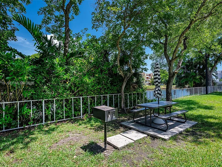 7705 SW 86th St #B-114 — Photo 13