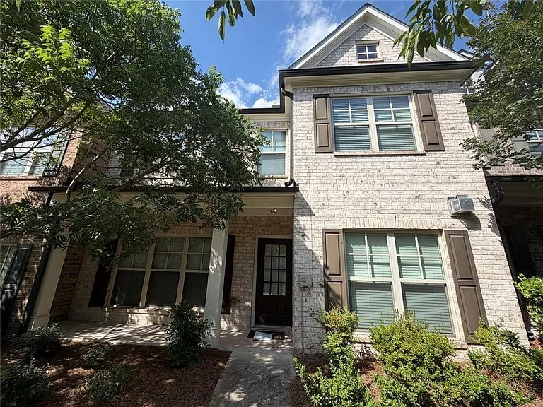 3772 Ledgemont Dr — Photo 1