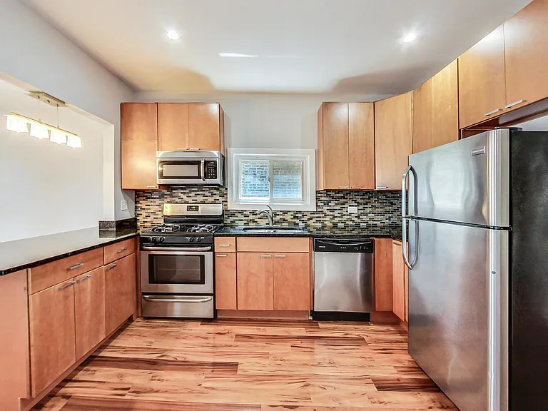 1725 N Kedzie Ave #2 — Photo 9