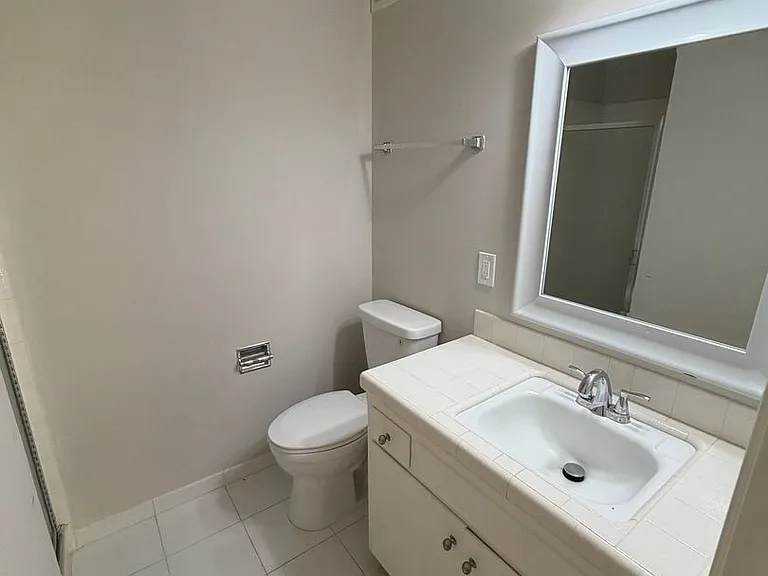 2083 Donald Dr — Photo 9