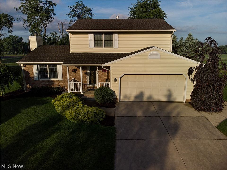 1st image of 3878 Oakridge Dr